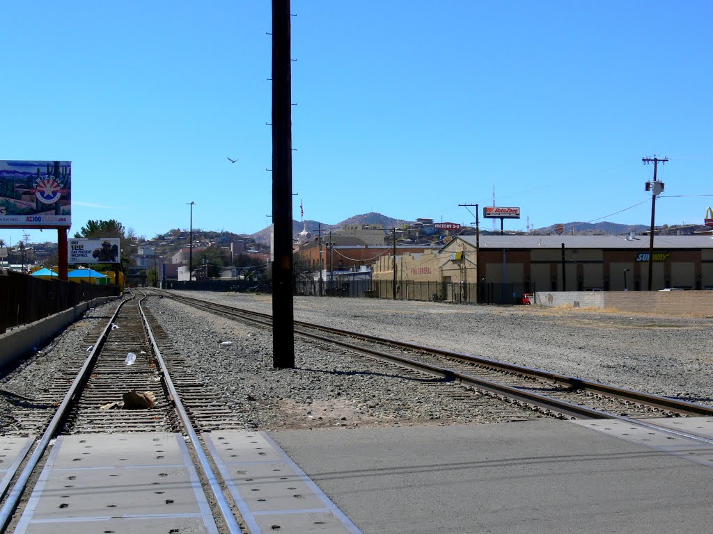 Nogales, Arizona by J.gumby.BOURRET