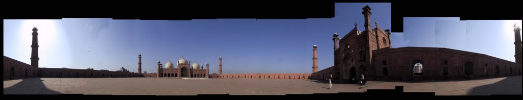 Badshahi mosque by Randall Law