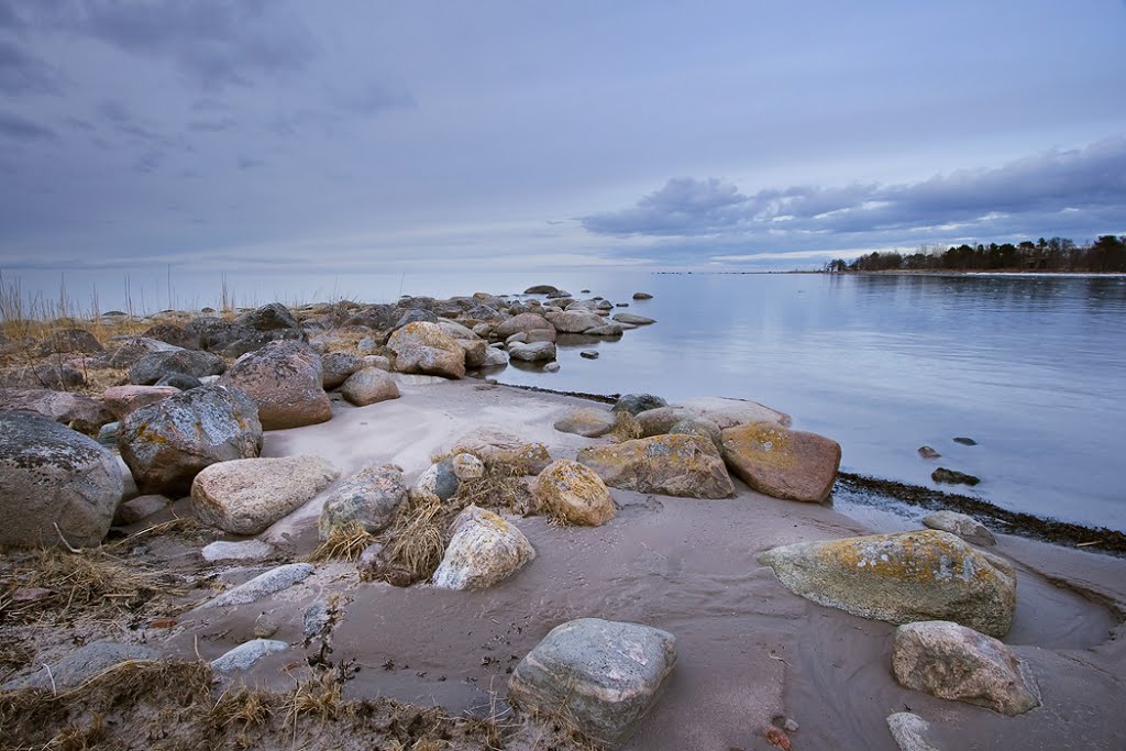 Pärispea rocks by Anna Grigorjeva