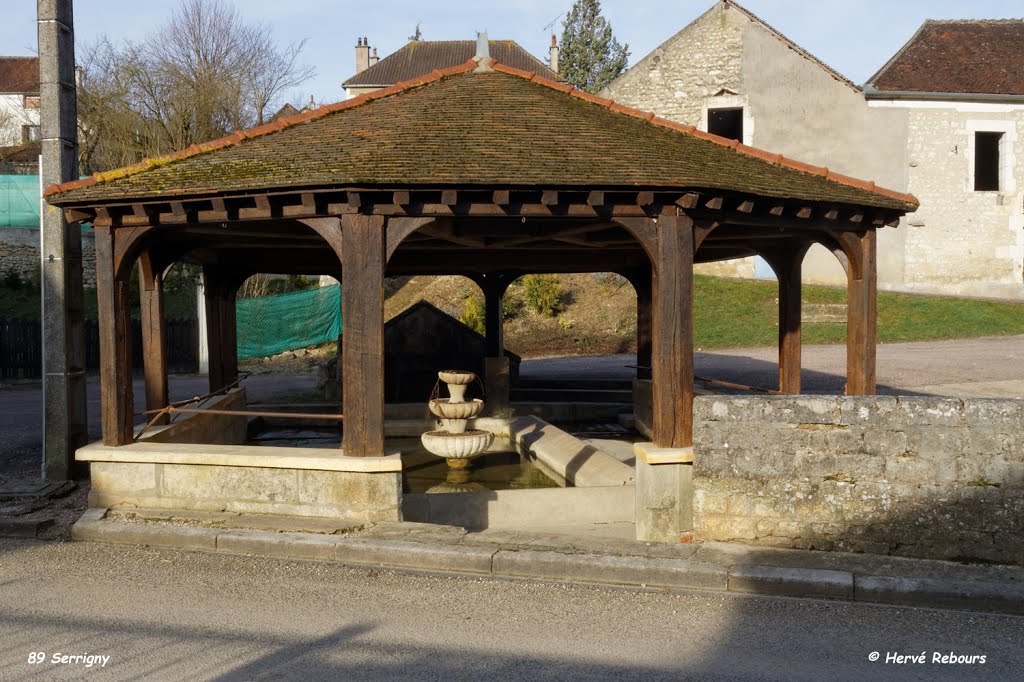 89 Serrigny - Lavoir by H. Rebours