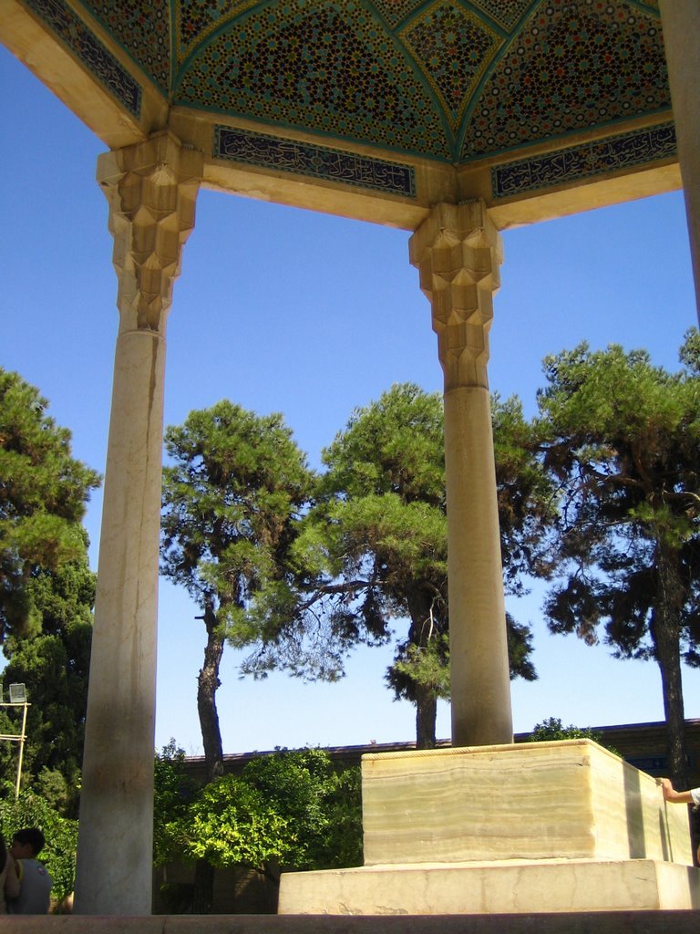 Tomb of Hafez, Shiraz, Iran by silwi