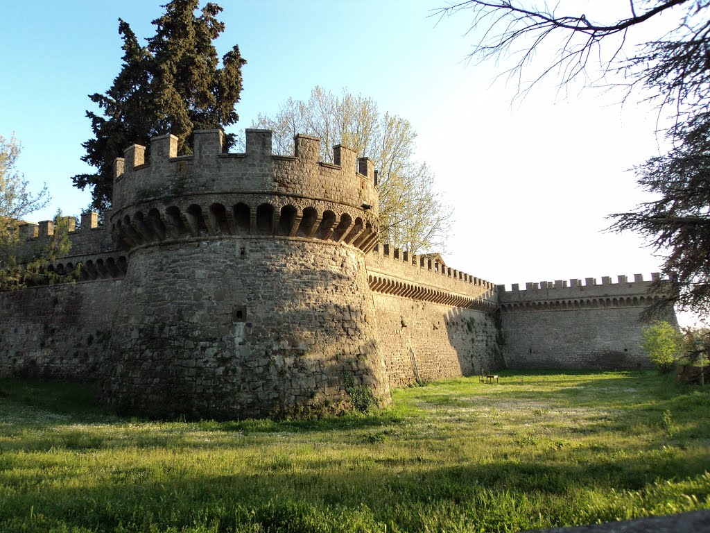 Cerchia muraria Roveriana dell'Abbazia di San Nilo by Geosergio