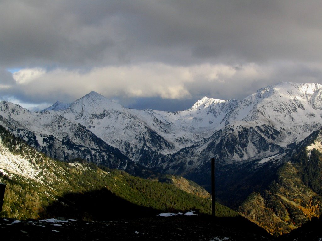 Sul - Vistas desde Ordino - Andorra by Santi UL