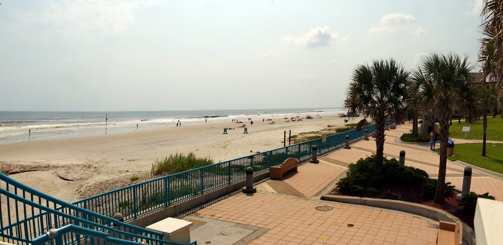 2011 08-27 Daytona Beach, Fl by Qwilleran