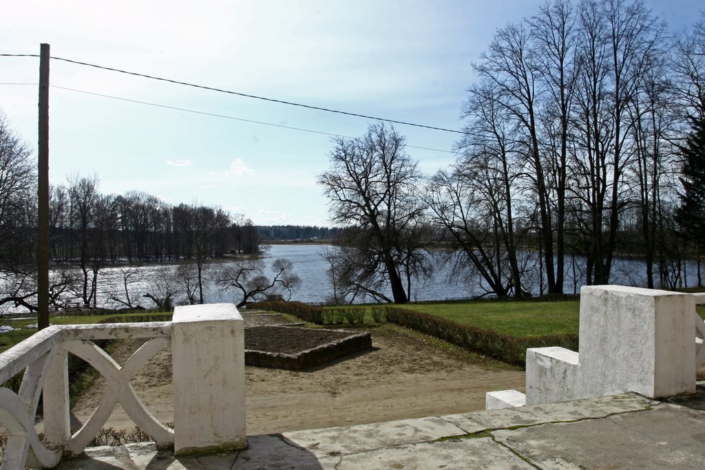 View from terace in Mezmuiza (Augstkalne) manor by ainars brūvelis