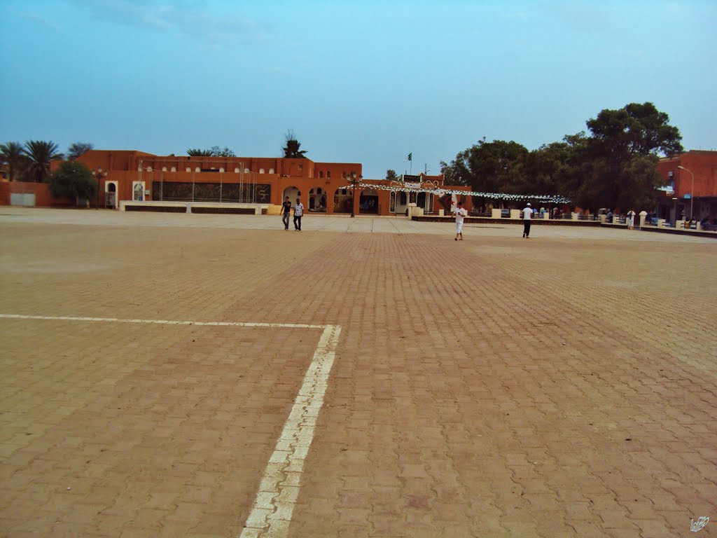 La Place 1er Nouvembre (Tamanrasset 2012) _ ساحة 1 نوفمبر - تمنراست by Abdellatif B✩