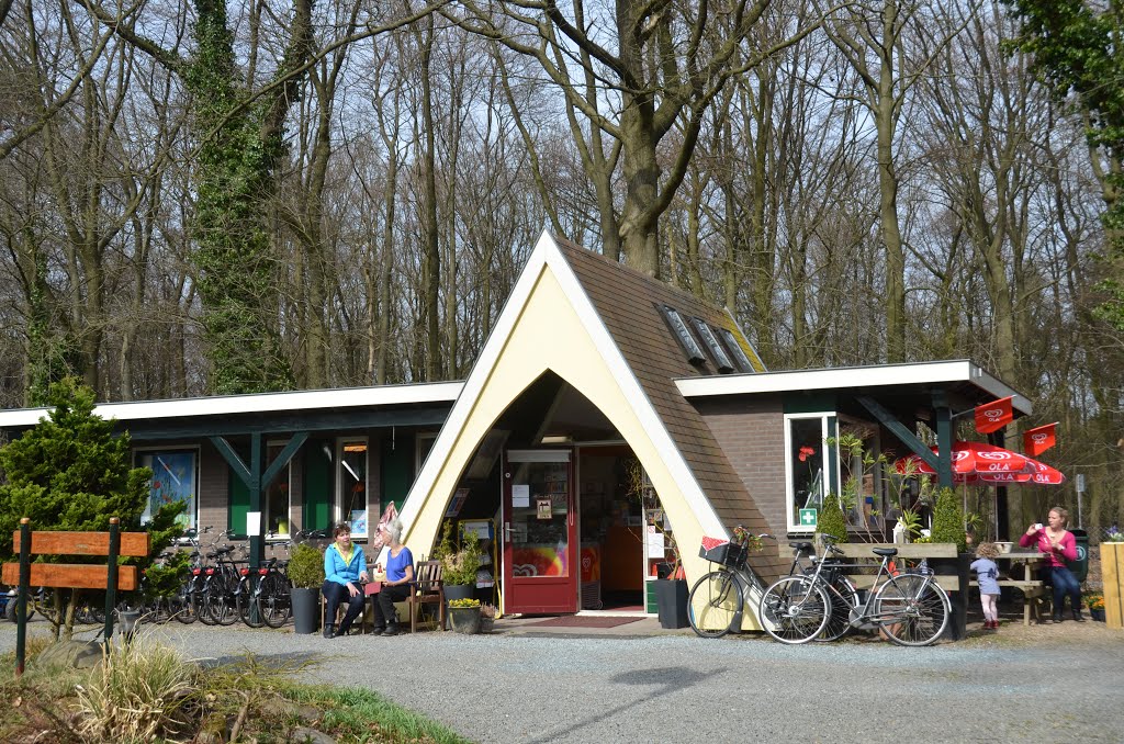 Reception building of camping Warnsborn |Schaarsbergen at a lovely sunny day 17 April 2013 by Henq