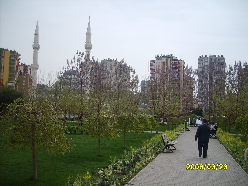 Beautiful garden and mosque by MetinAteş