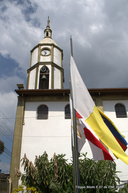 F.B.Lateral de la iglesia Virgen Del Carmen. by filippo bilotti