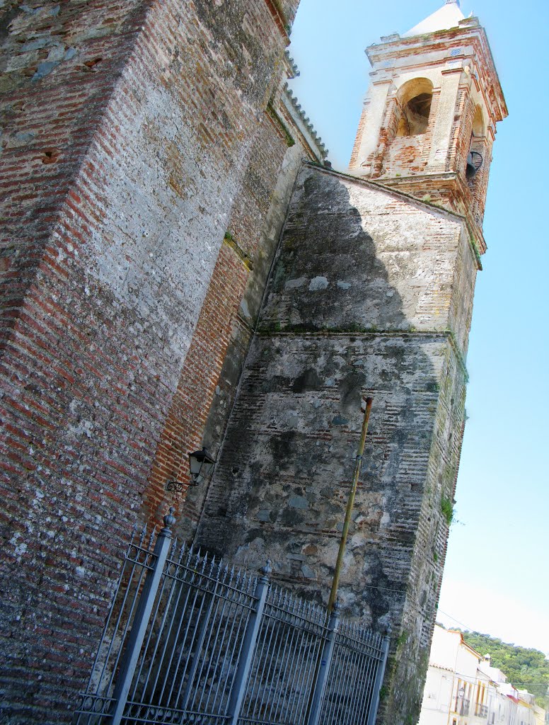 Iglesia de San Juan Bautista (Castillo de las Guardas) by José Manuel Castaño