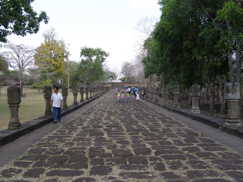 Pasat Phanom Rung By Jamrat (HS3CMI) by Chamrat Charoenkhet