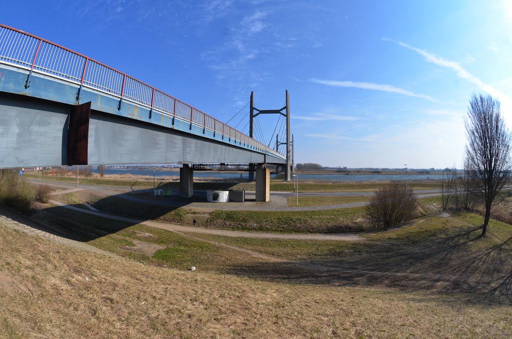 Molenbrug Kampen by Remy Steller