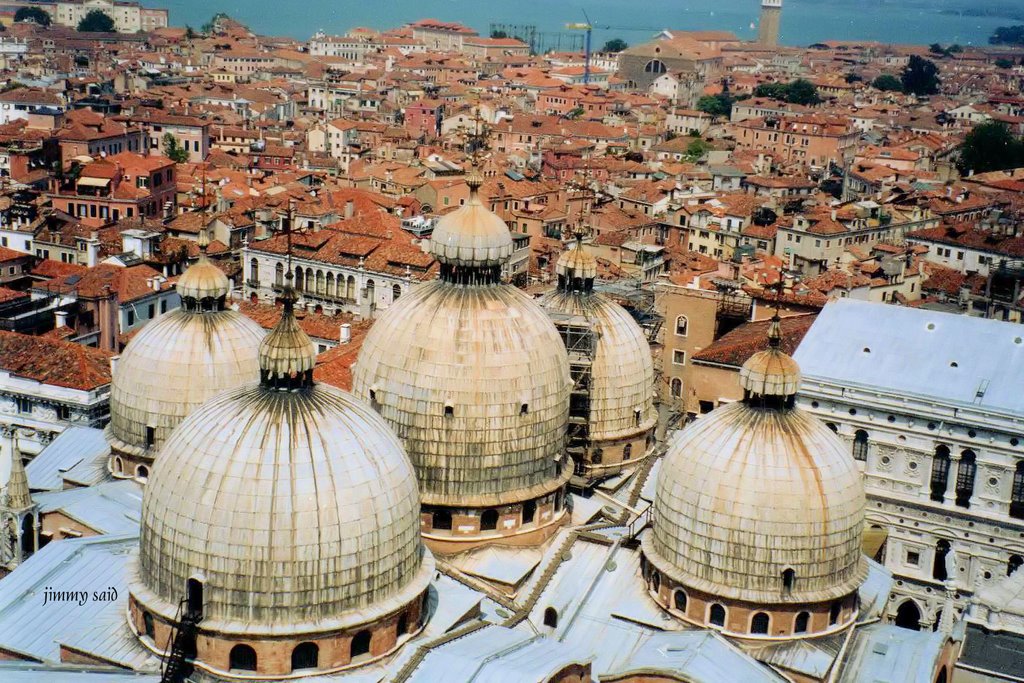 Basilica di San Marcos by Jaime Said