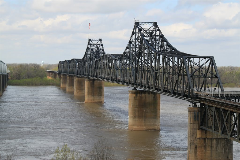 Mississippi Railway Bridge, Vicksburg, Mississippi by donsimon2