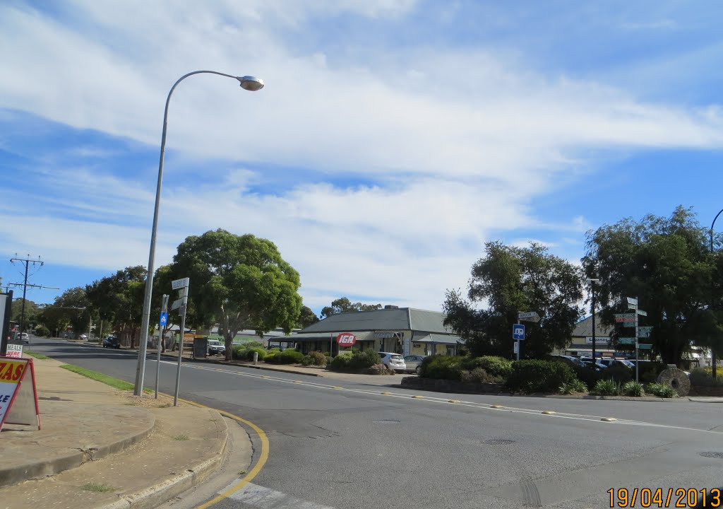 View along Gilbert Street from Lyndoch Valley road corner in LYNDOCH in SA, on 19-04-2013 by Peter John Tate,