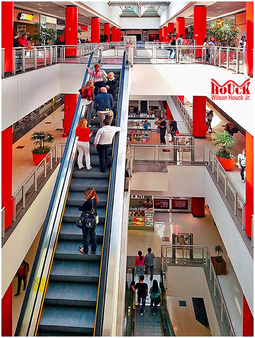 Shopping Metrô Boulevard Tatuapé - SP by Wilson Houck Jr.