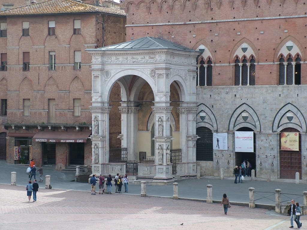 PALAZZO DEL COMUNE CON LA LOGGIA by CARFULCO59