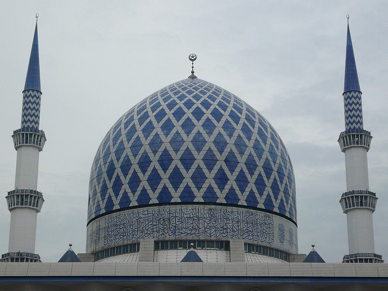 Blue Mosque (Cupola) - Shah Alam - Malaysia by Martin Jendrichowski