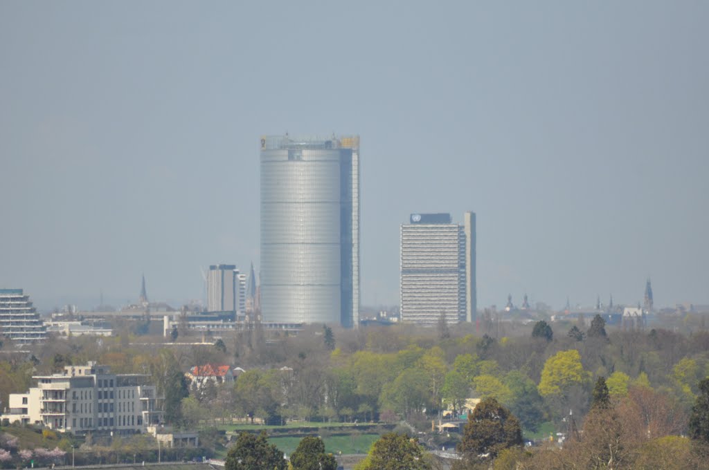 Bonn / Germany: Bonn City. Abgelichtet im April 2013 by © "Earth Views"