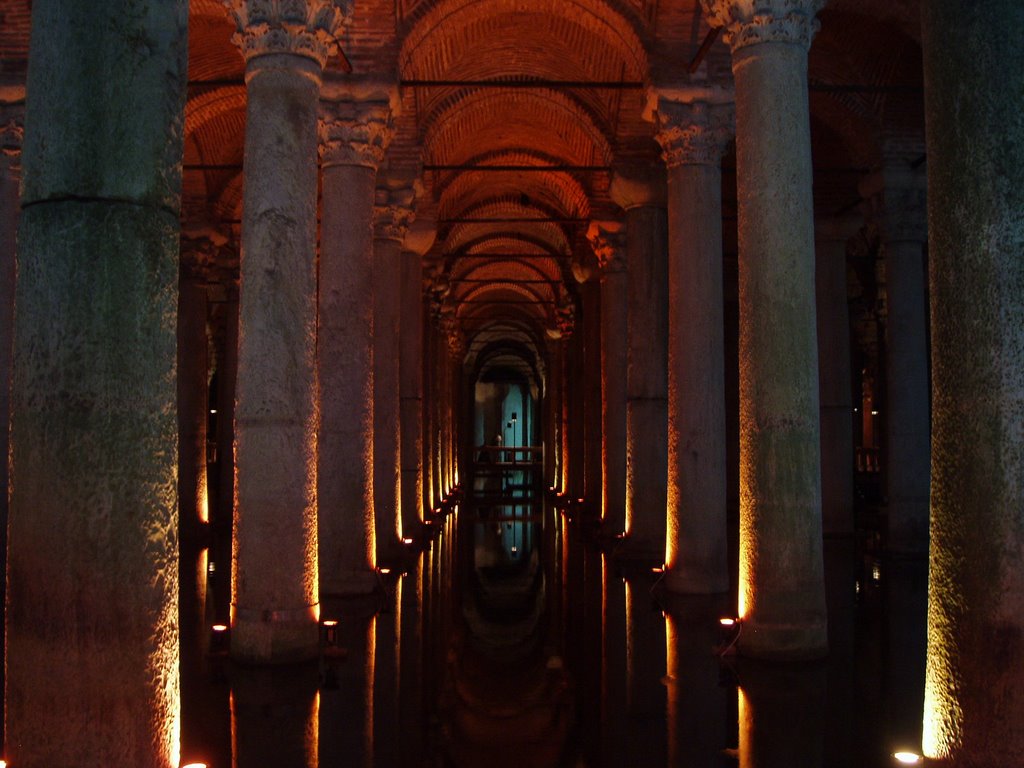 Cisterna basilica by pardomeno