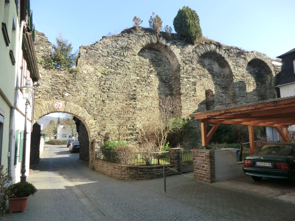 Boppard, Stadtmauer an der Binger Gasse by Nök