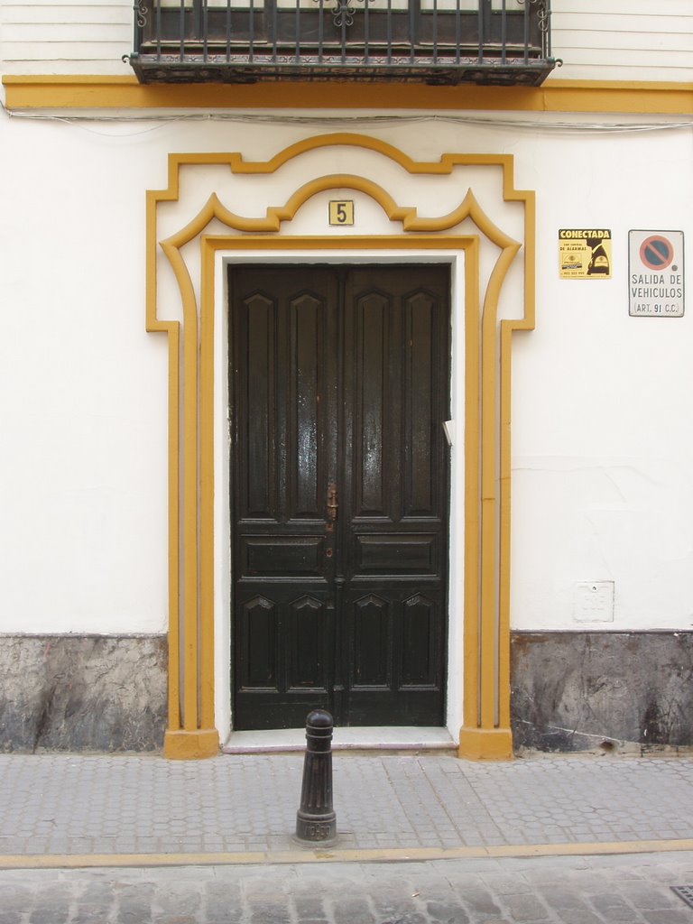 Puerta in Sevilla by pardomeno