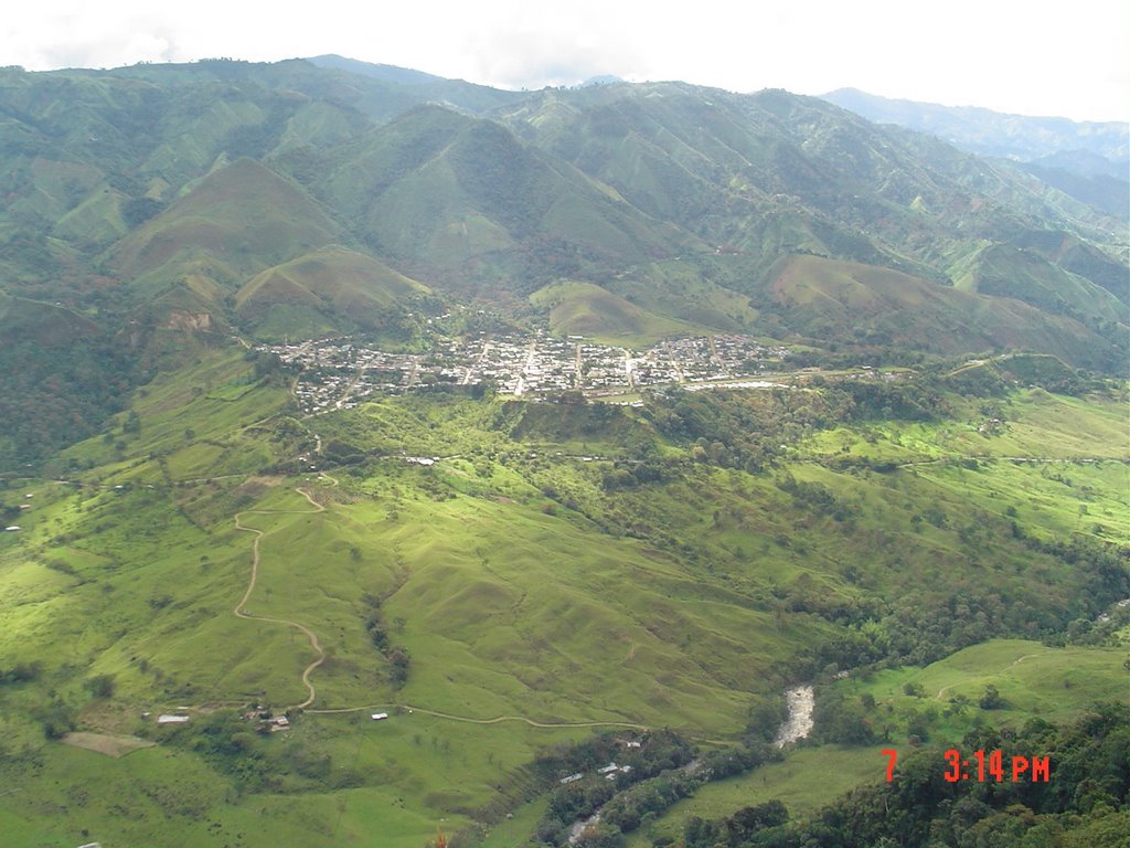 Planadas Tolima by Edmundo C. V.