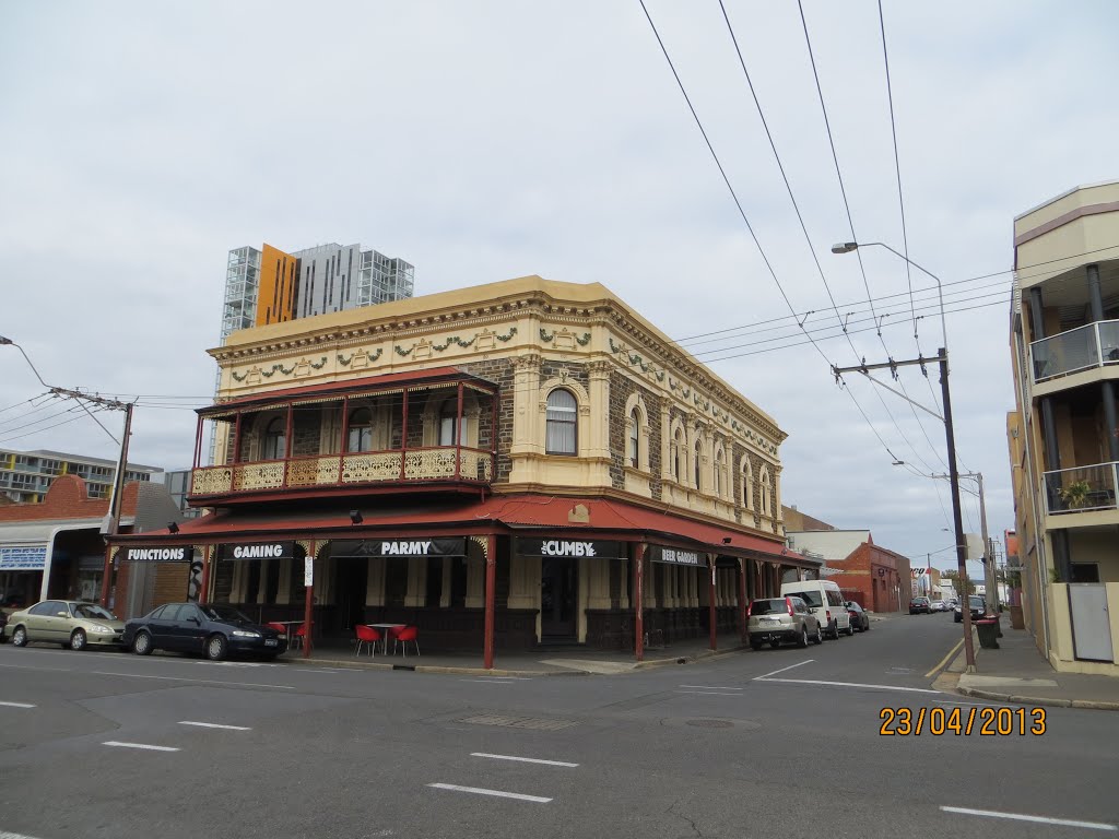 The CUMBY Hotel, along Currie Street & North Street corner in ADELAIDE in SA, on 23-04-2013 by Peter John Tate,