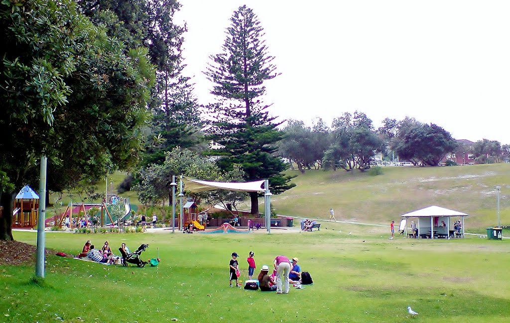 Bronte to Bondi Foreshore Walk , Bronte Park picnic areas ... by Michael Caine