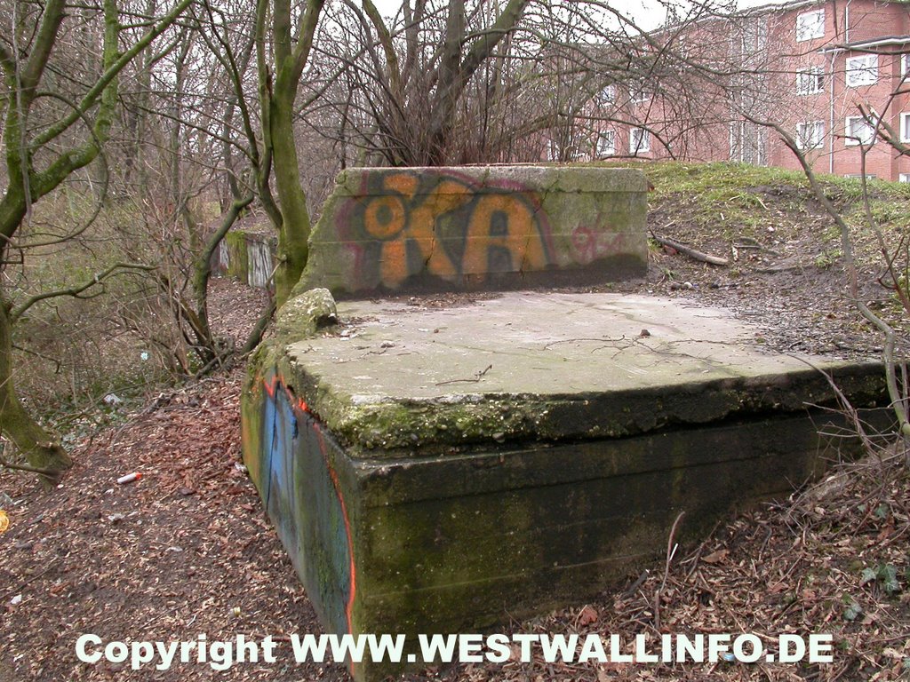 Luftschutzbunker Schwerter Strasse by ostwallinfo.de