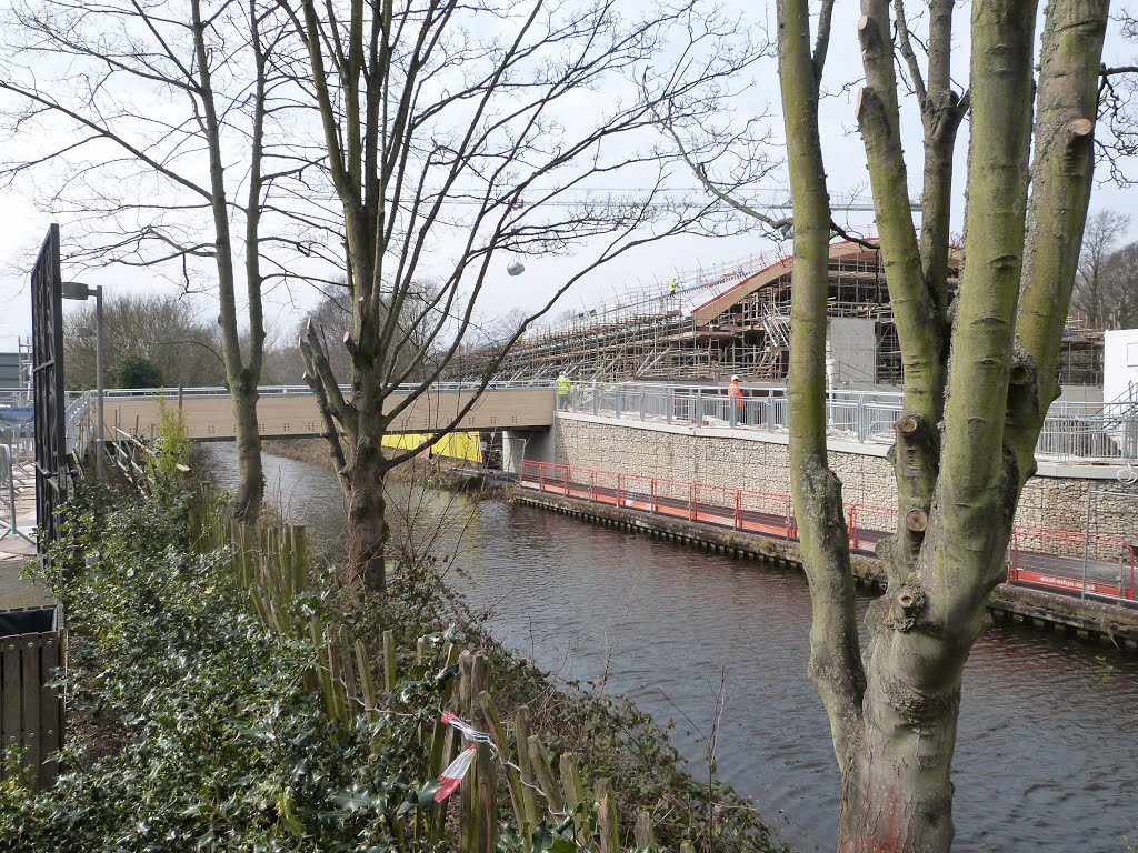 New Bedser Bridge by Malcolm Head