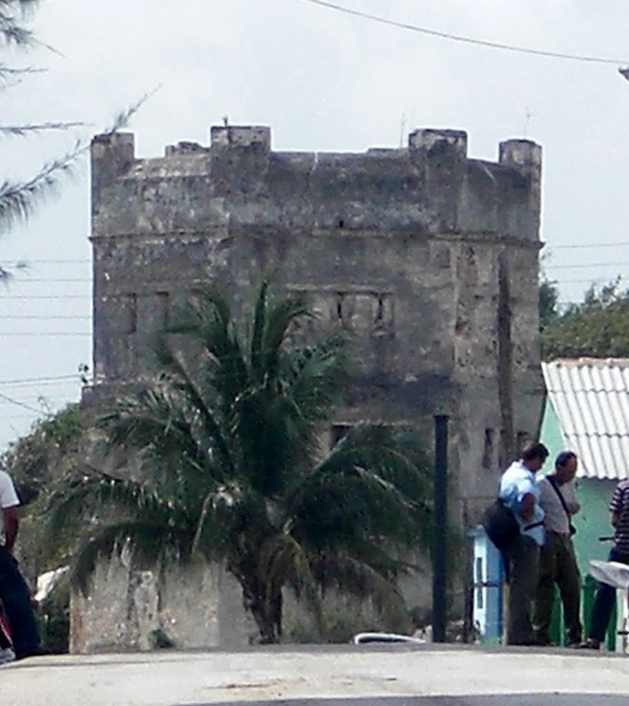 Gibara, Cuba by perezmontejo