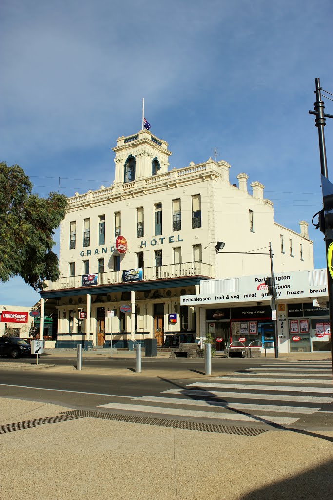 The Grand Hotel, Portarlington by Goldnbrownman