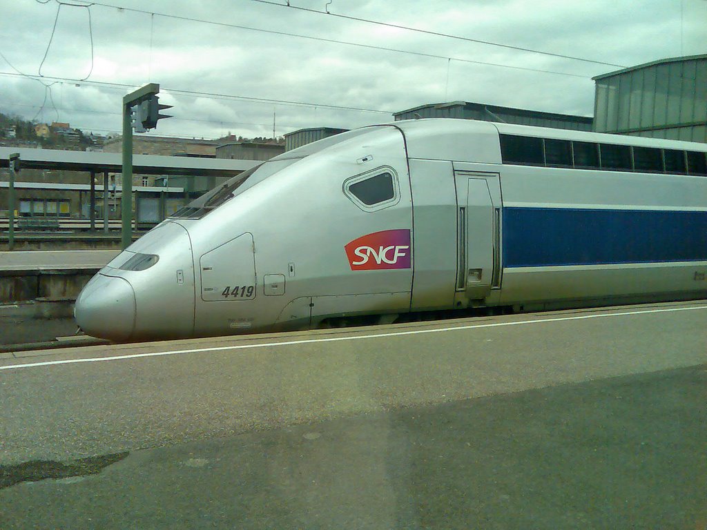 Stuttgart Hauptbahnhof TGV POS Triebkopf (L) by ©schw@bendude