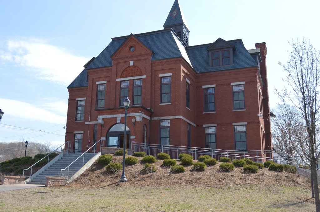 Laconia Division NH Circuit Court by dchogan