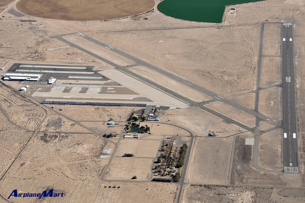 Barstow-Daggett Airport, CA - USA (DAG / KDAG) [Oct 2012] by AirplaneMart