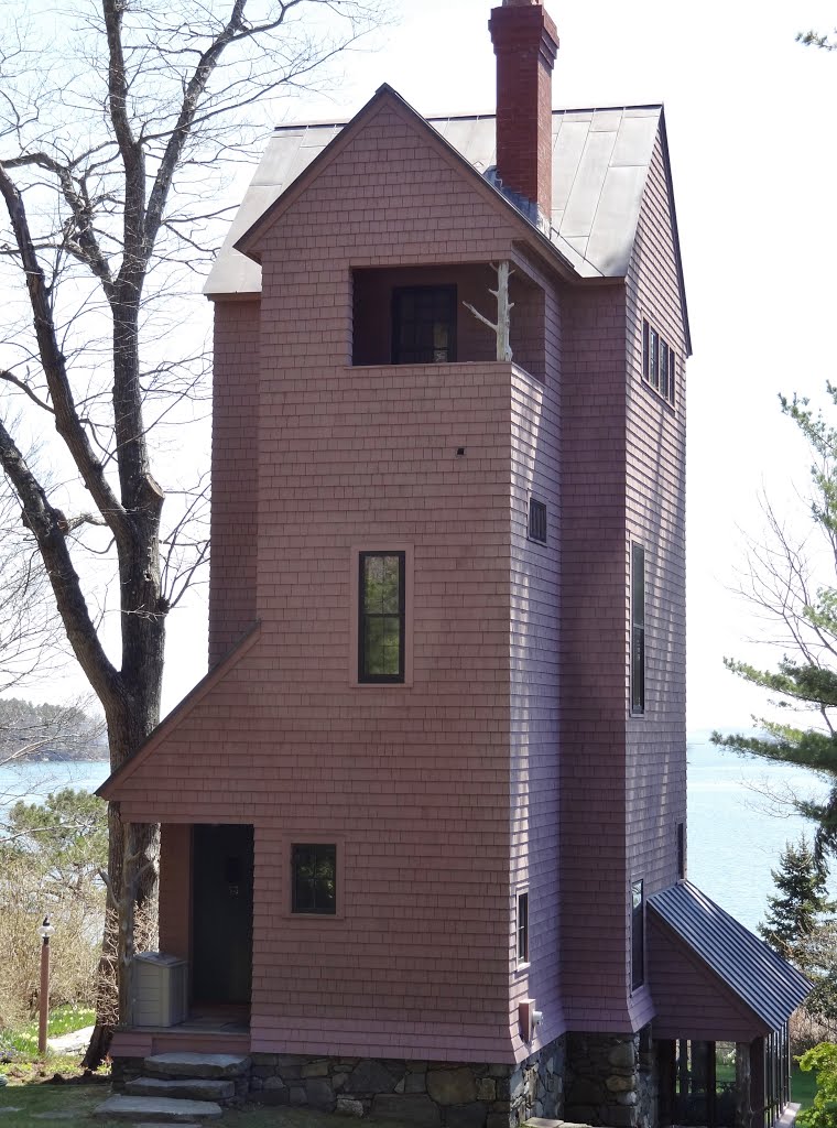 Small footprint solution; South Freeport Maine by Taoab