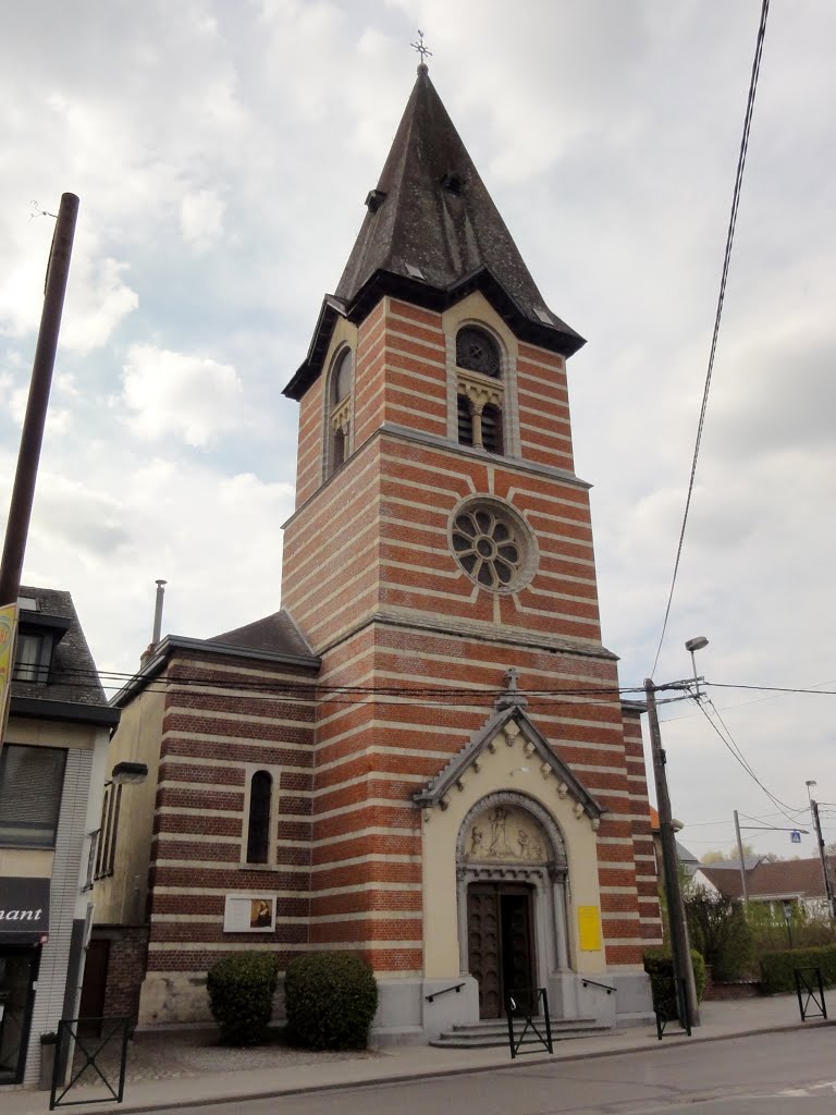 Eglise Sainte-Gertrude Lasne by Pascal Van Acker