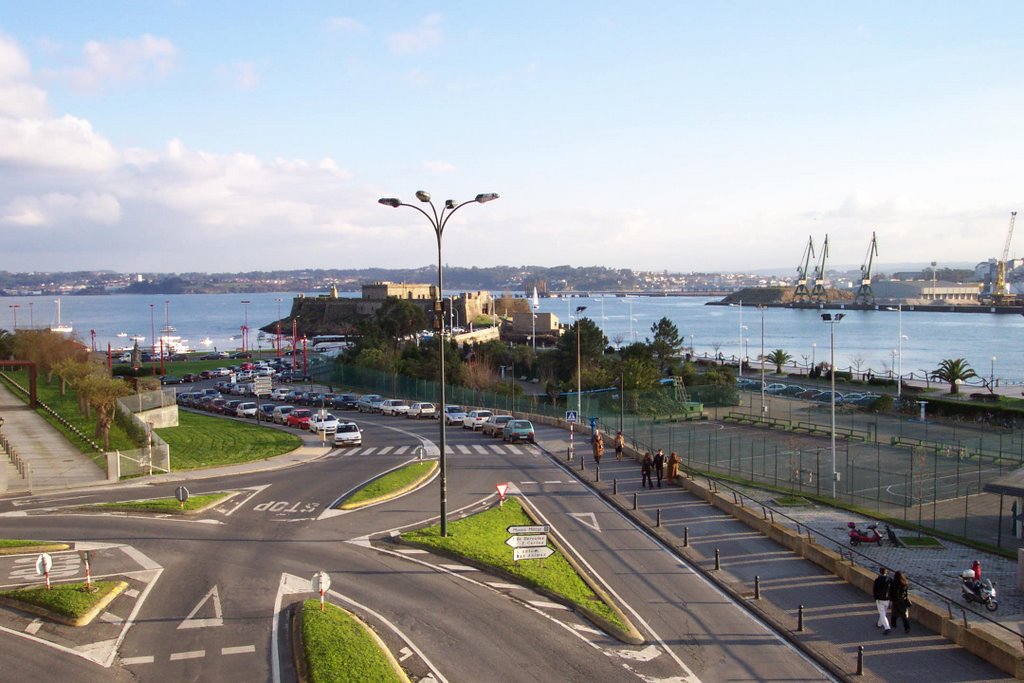 Castillo de San Antón, desde el Jardín de San Carlos. (Ciudad Vieja de La Coruña) by SlimJean