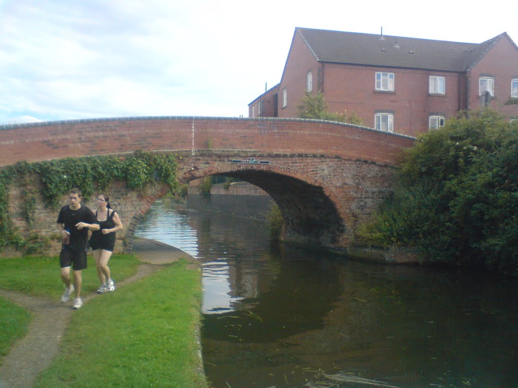 Loughborough; Grand Union Canal, Litle Moor Lane Bridge by mMircea