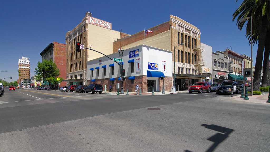 E Main St & N Sutter St, 5/2013 by David Husted