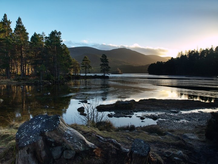 Loch an Eilean (http://www.ukatlantic.com) by calmac1991