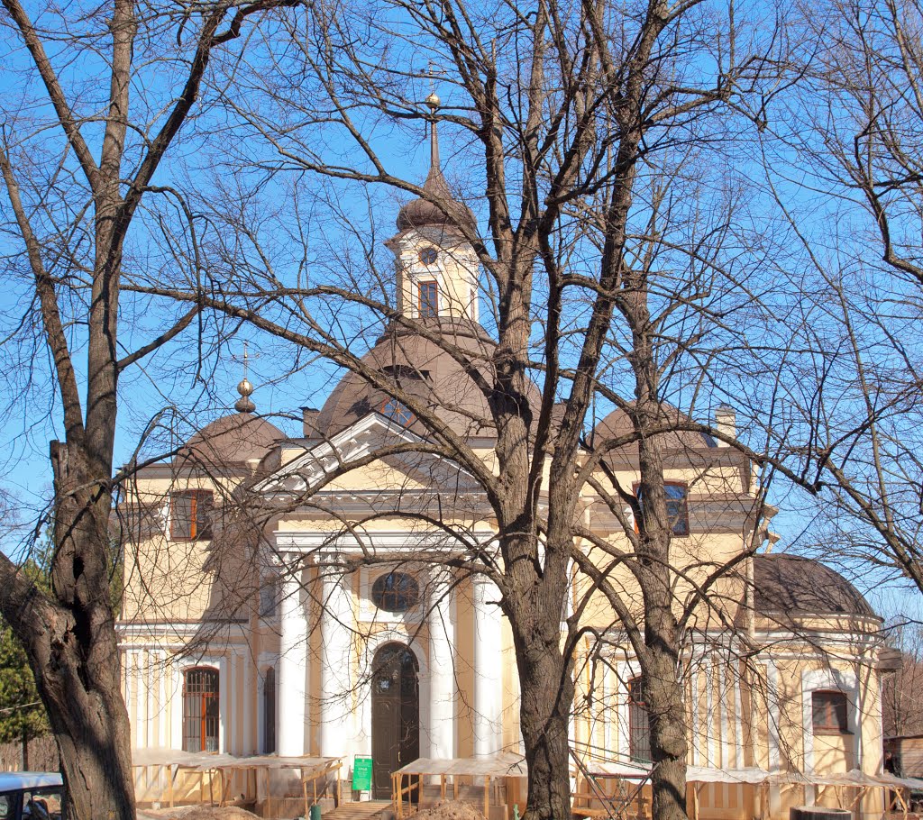 Усадьба Знаменка . Храм Святых Апостолов Петра и Павла. Manor Znamianka. Church of the Holy Apostles Peter and Paul. by Bajguz Igor