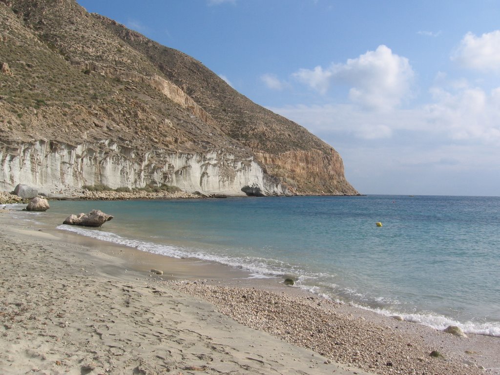 Playa de San Pedro by Naama Rodríguez