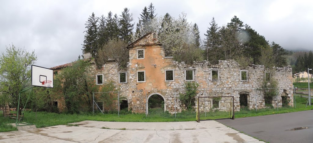 Dvorec JABLANICA - Ilirska Bistrica by alukasev