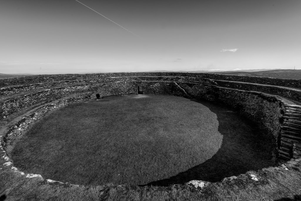 GRIANAN OF AILEACH (STONE RINGFORT), BURT, CO.DONEGAL, IRELAND. by ZACERIN