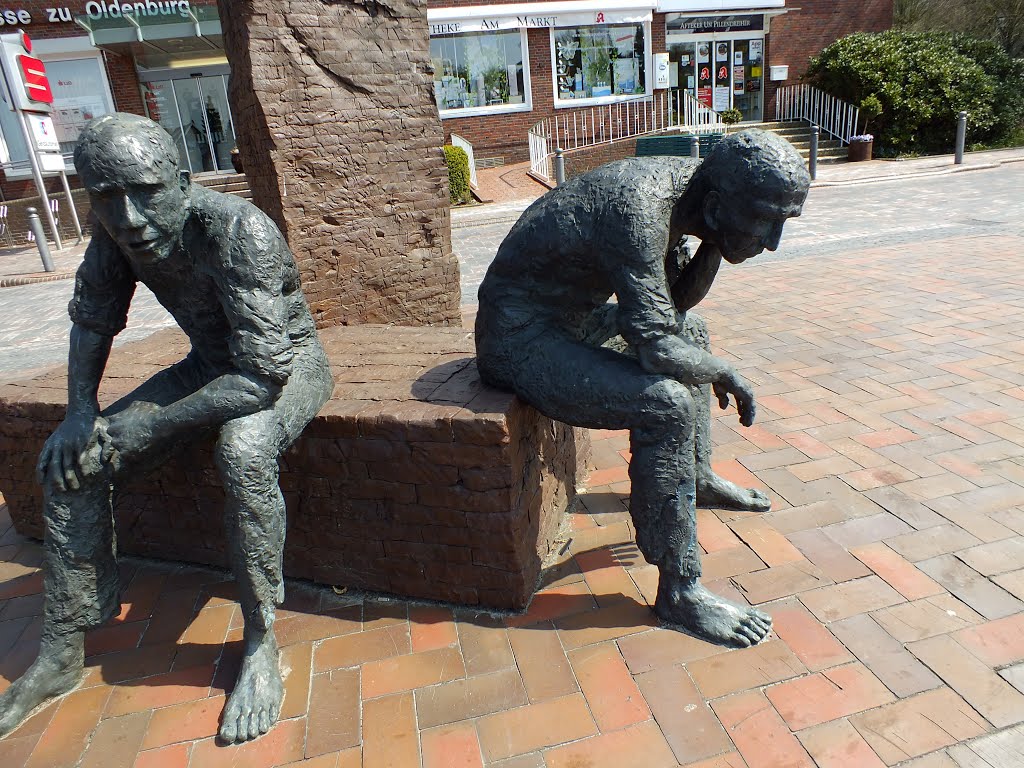 Skulptur “Ziegeleiarbeiter” in Bockhorn by Klinky