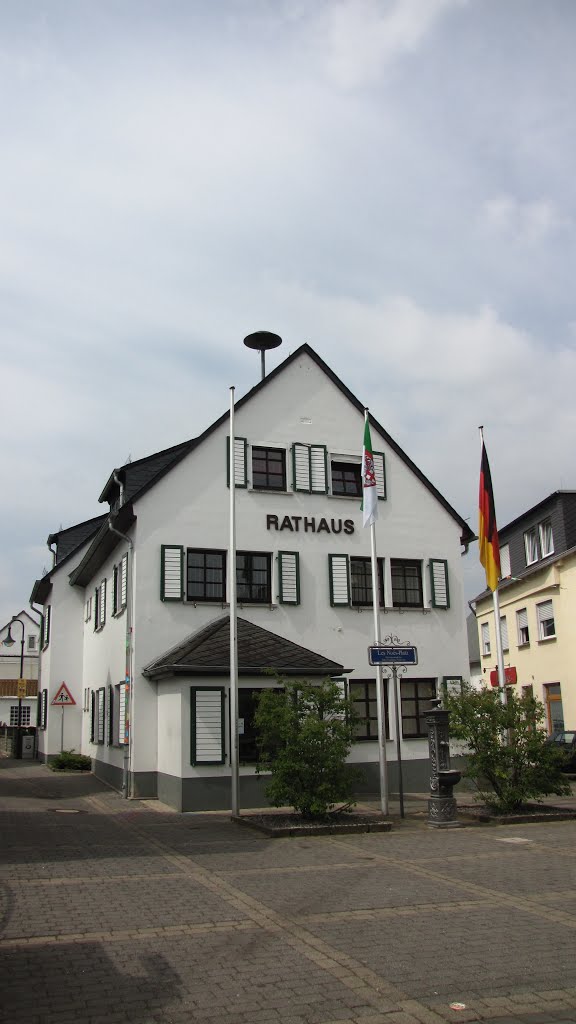 Rathaus by Iris & Harry