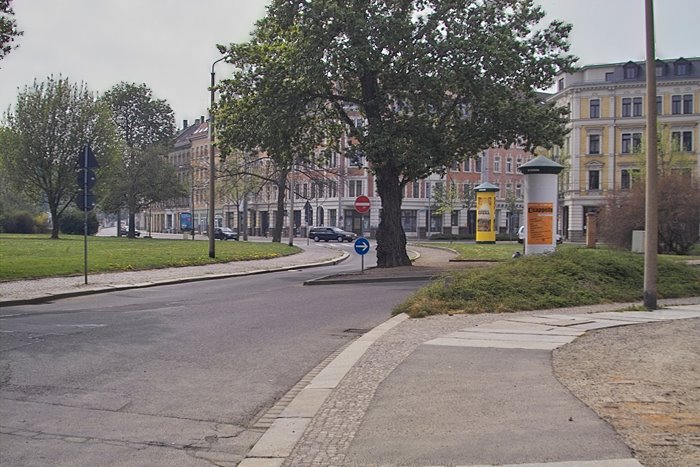 Bernhardstrasse und Breite Strasse in Leipzig Anger-Crottendorf by Frank Zoller