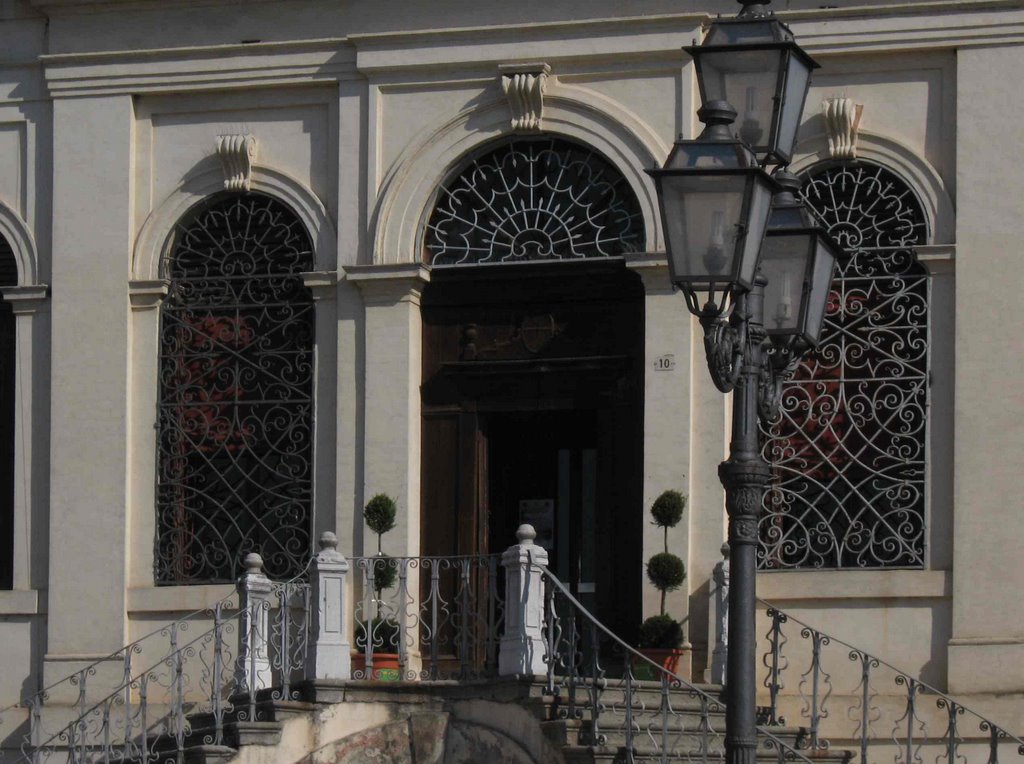 Fiesso Umbertiano: palazzo municipale (Villa Vendramin: particolare) by mhl50_bnc